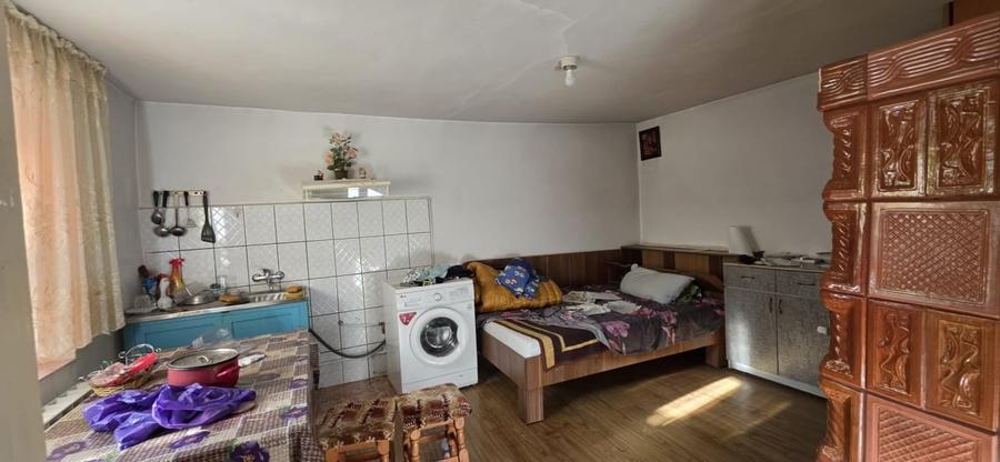 Casă individuală cu 5 camere cu Canalizare în Spitalului