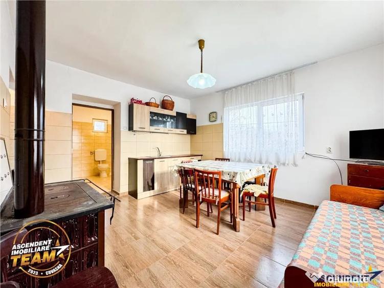 Casă cu 2 camere cu Teren 4963 Mp în Dalnic