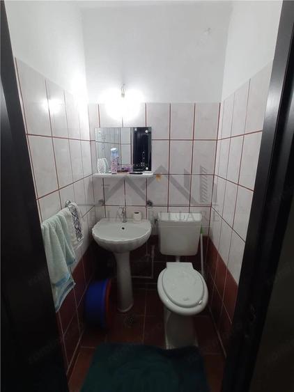 Apartament cu 4 camere în Filiași
