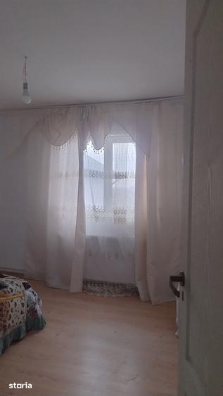 Casă cu 5 camere cu Teren 250 Mp în Năvodari