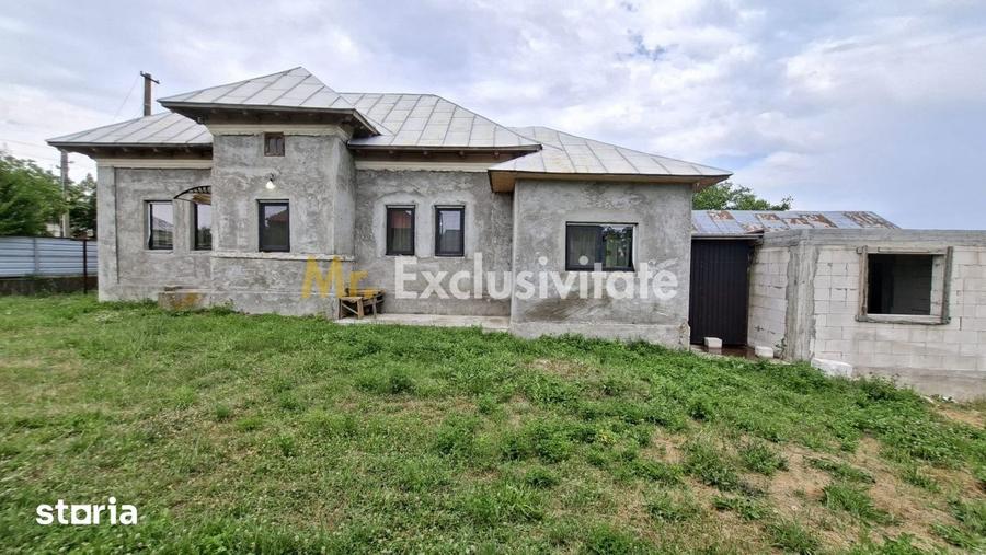 Casă cu 2 camere cu Teren 1746 Mp în Rătești