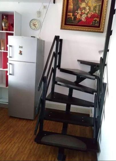Apartament cu 2 camere decomandat, mobilat în Nicolina