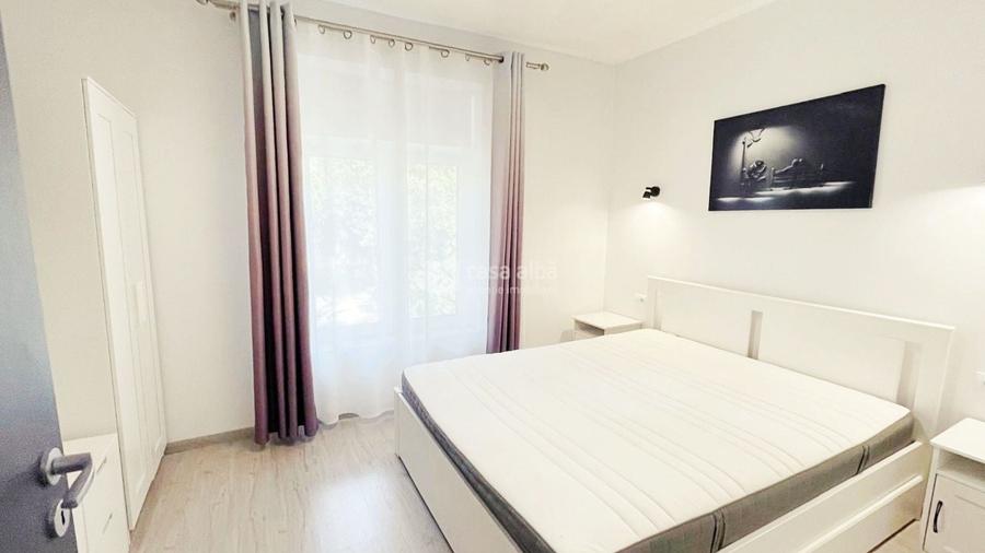 Apartament cu 2 camere decomandat, mobilat în Central