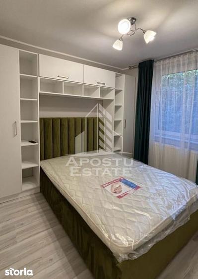Apartament cu 3 camere, mobilat în Central