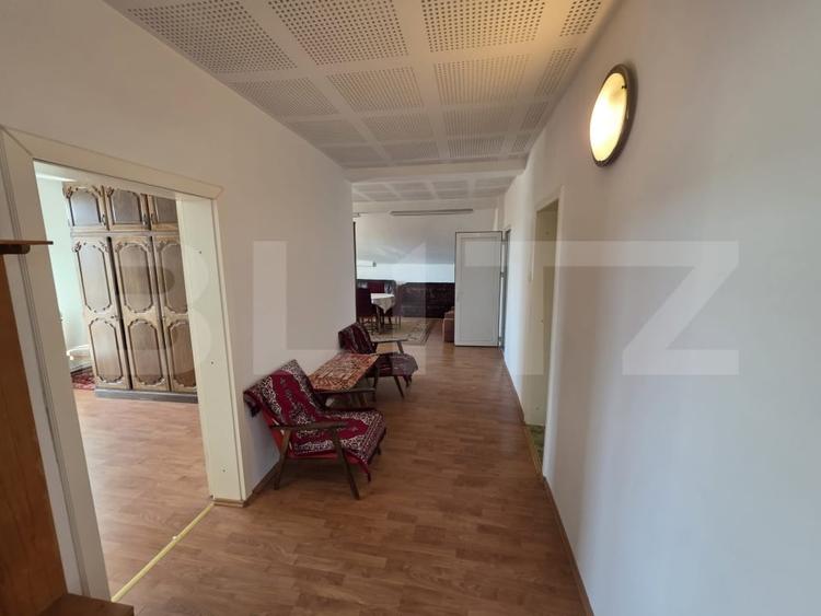 Apartament cu 3 camere semidecomandat, mobilat în Gheorgheni