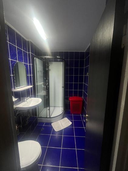 Apartament cu 3 camere decomandat, mobilat în Dristor