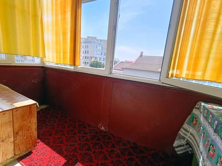 Apartament cu 2 camere decomandat, mobilat în Faleza Nord