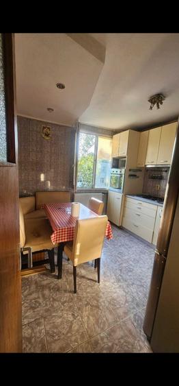 Apartament cu 2 camere decomandat în Drumul Taberei