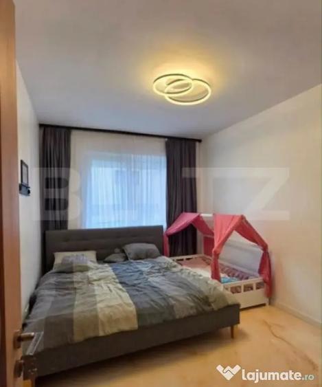 Apartament cu 3 camere semidecomandat în Nord