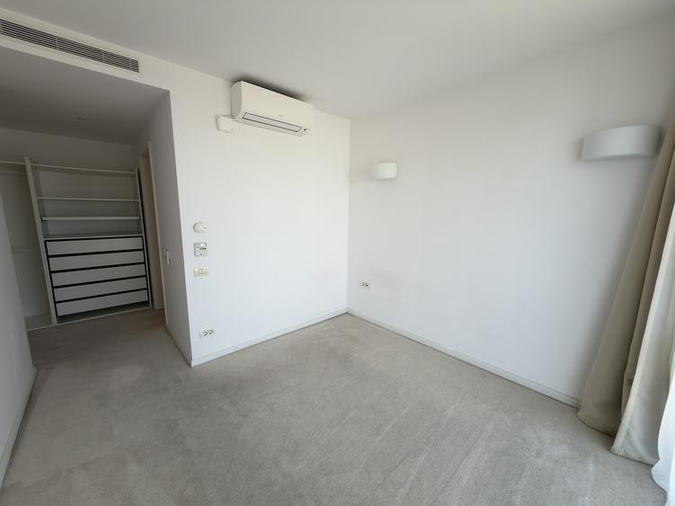Apartament cu 3 camere decomandat în Universitate
