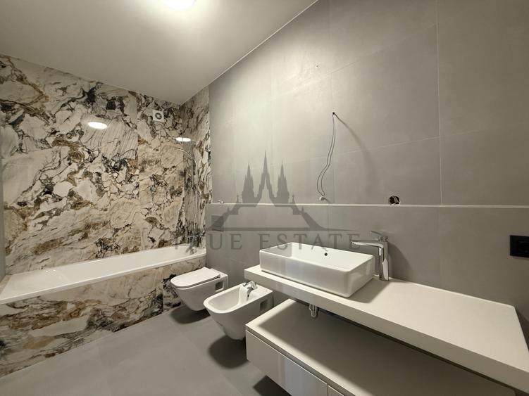 Penthouse cu 4 camere decomandat în Floreasca