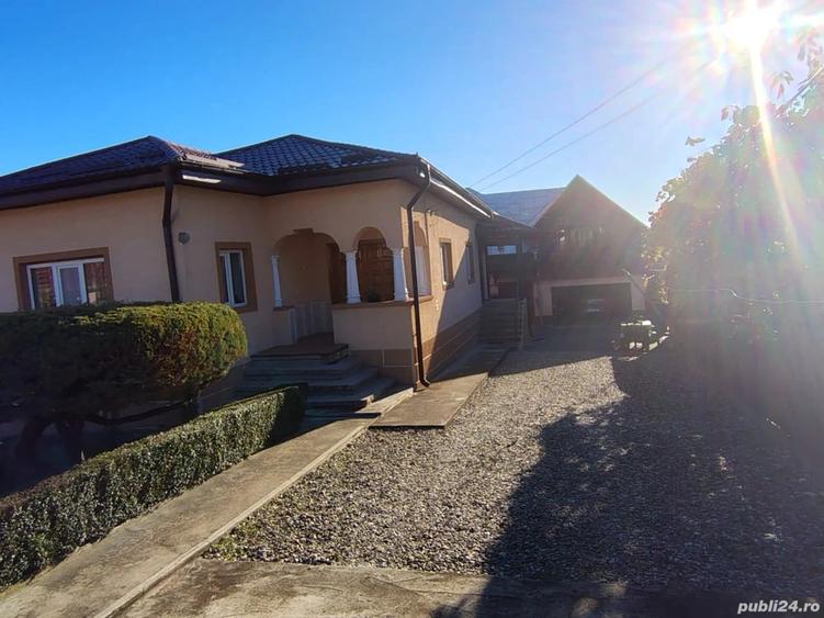 Casă cu 4 camere cu Teren 1500 Mp în Purcăreni (Micești)