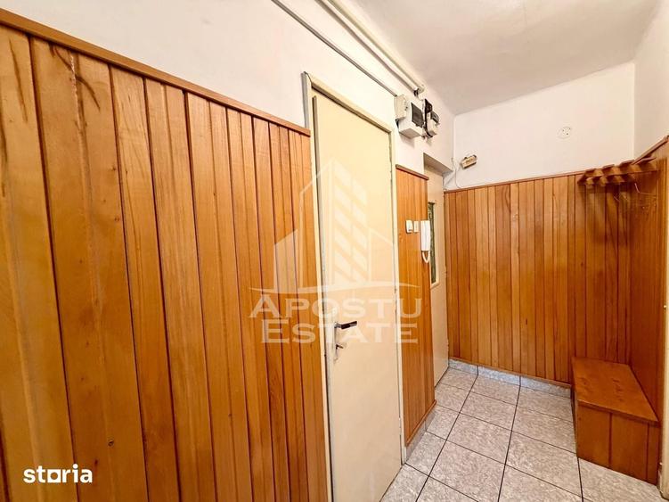 Apartament cu 2 camere în Complex Studențesc