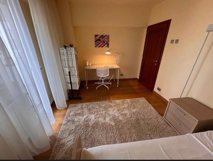 Apartament cu 3 camere decomandat, mobilat în Dorobanților