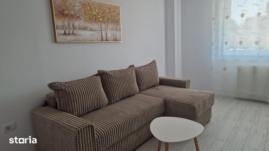 Apartament cu 2 camere decomandat în Bârnova