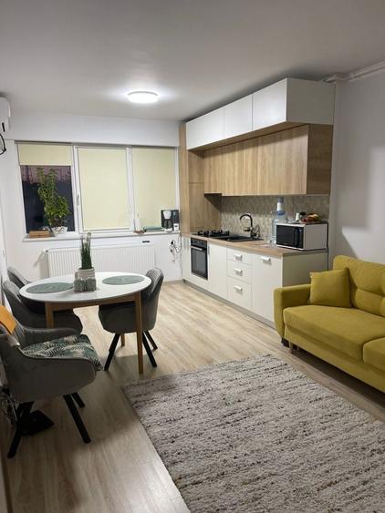 Apartament cu 2 camere decomandat în Militari