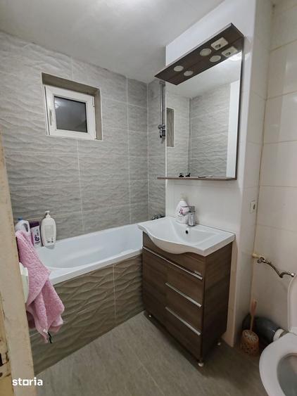 Apartament cu 2 camere, mobilat în Central