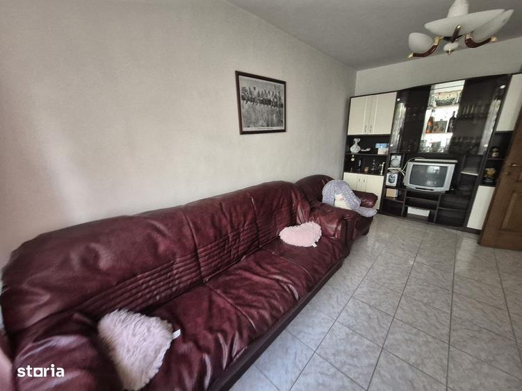 Apartament cu 3 camere în Precista