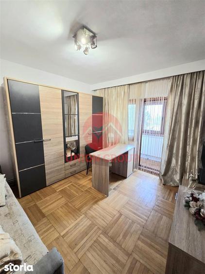 Apartament cu 4 camere în Gara