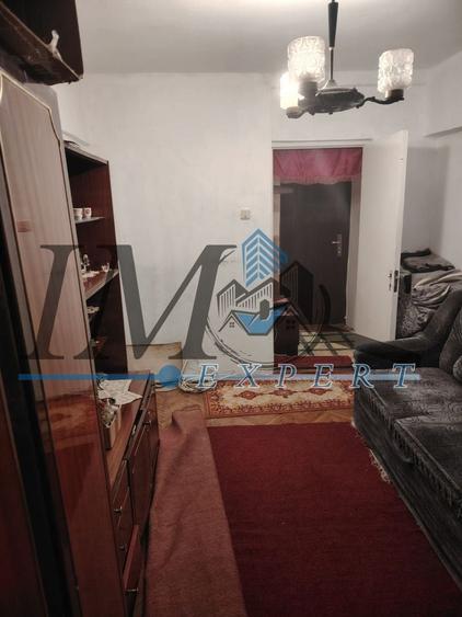Apartament cu 3 camere, mobilat în Central