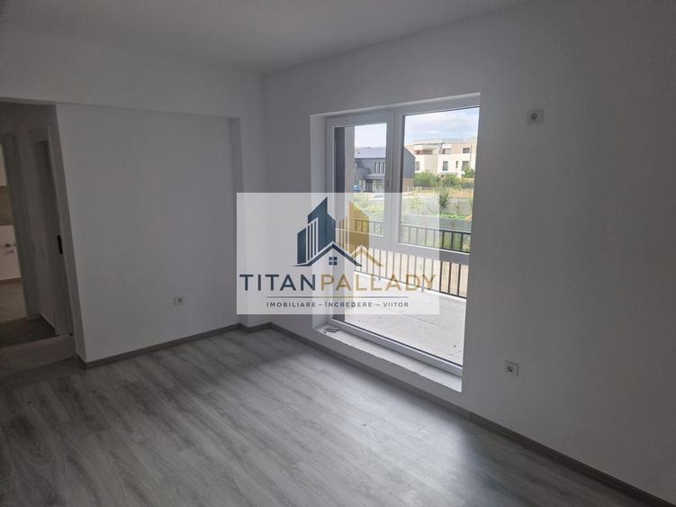 Garsonieră decomandată în Titan
