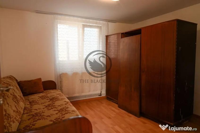 Casă cu 2 camere cu Teren 444 Mp în Pleașa