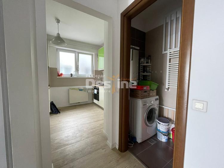 Apartament cu 2 camere semidecomandat, mobilat în Eroii Revoluției