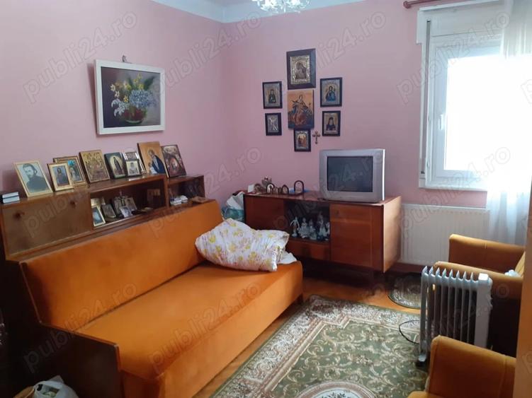 Casă cu 4 camere cu Teren 795 Mp în Ultracentral