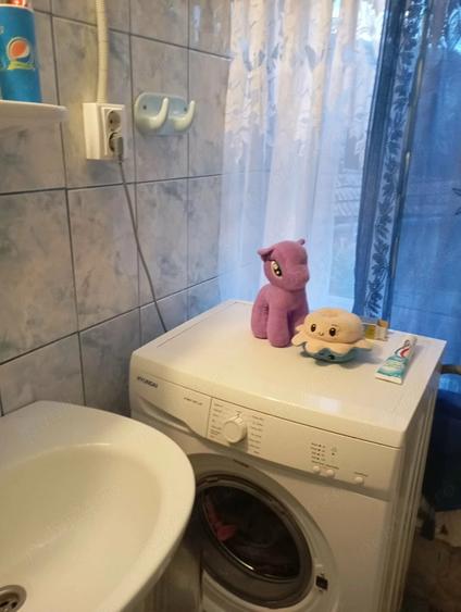 Casă cu 4 camere cu Teren 500 Mp în Central