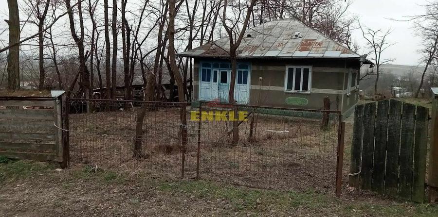 Casă individuală cu 3 camere cu Canalizare în Rediu (Rădăuți-Prut)