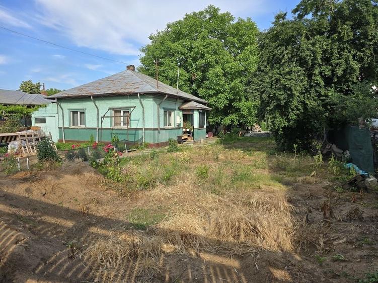 Casă cu 3 camere în Central
