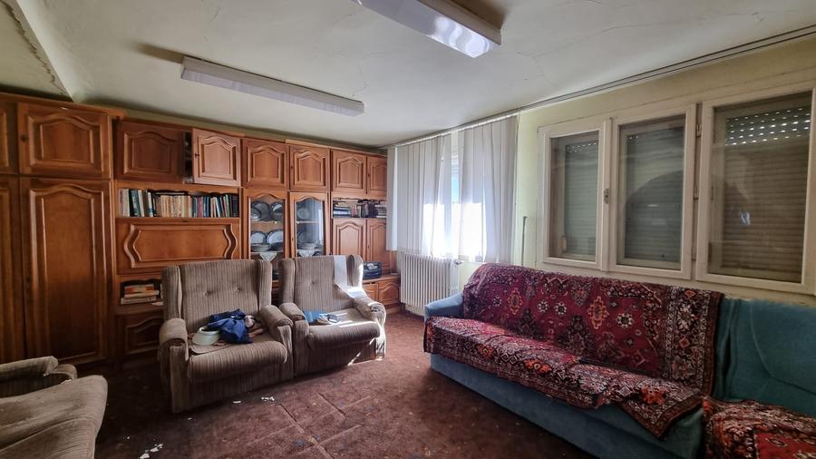 Duplex cu 4 camere cu Teren 200 Mp în Semicentral