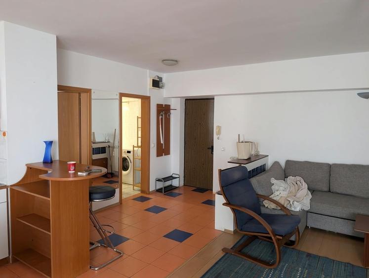 Apartament cu 2 camere semidecomandat în Dorobanți