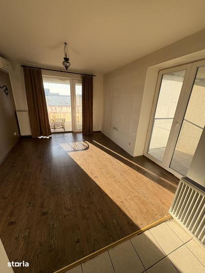 Apartament cu 3 camere în Colentina