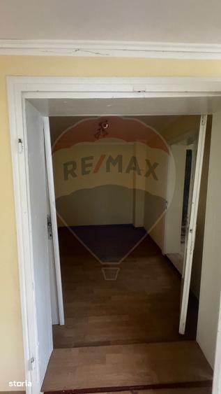 Casă cu 3 camere cu Teren 1193 Mp în Burdujeni