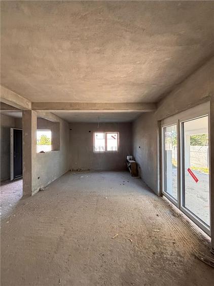 Duplex cu 5 camere cu Canalizare în Moșnița Nouă