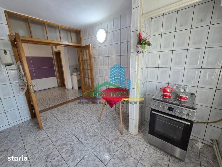 Apartament cu 3 camere decomandat în Ultracentral