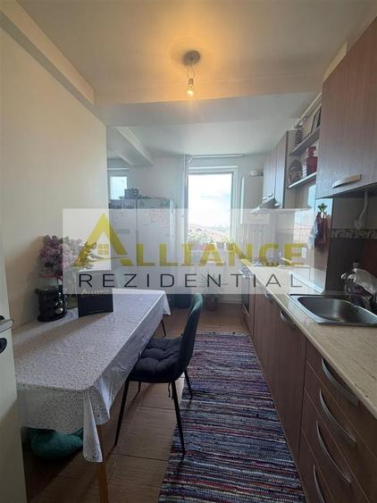 Apartament cu 2 camere decomandat în Central