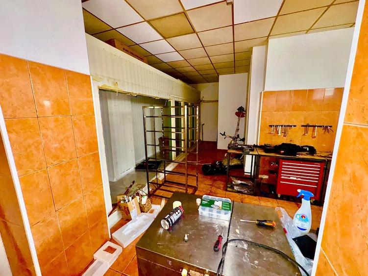 Spațiu comercial, de 200 mp, în Nord