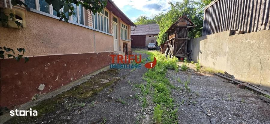 Casă cu 2 camere cu Teren 1600 Mp în Ighiu