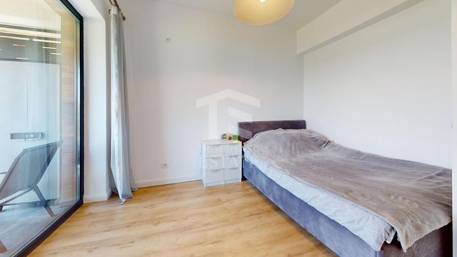 Apartament cu 3 camere decomandat, mobilat în Sisești