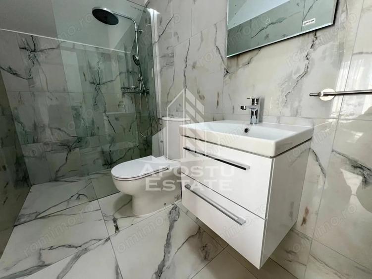 Casă cu 4 camere cu Teren 339 Mp în Remetea Mare