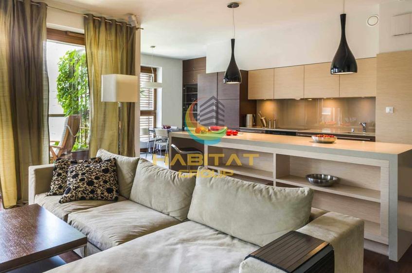 Penthouse cu 3 camere decomandat în Tineretului