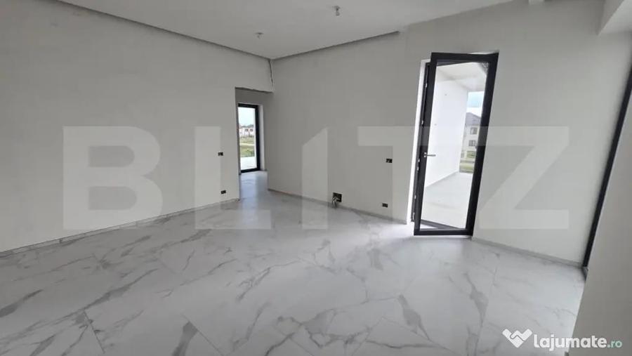 Casă cu 4 camere cu Teren 750 Mp în Păulești