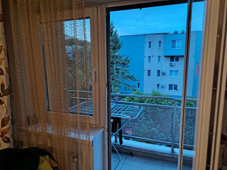 Apartament cu 2 camere semidecomandat în Băneasa