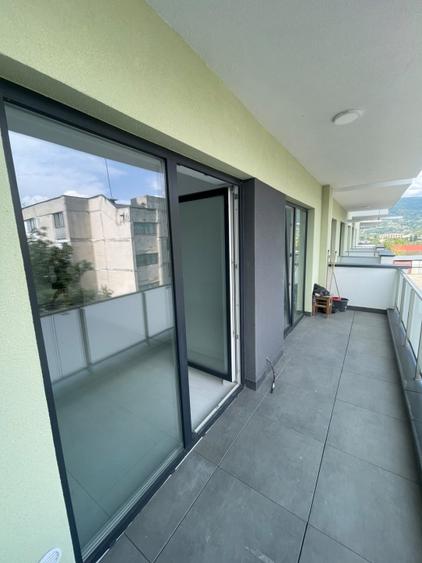 Apartament cu 2 camere decomandat în Depozitelor