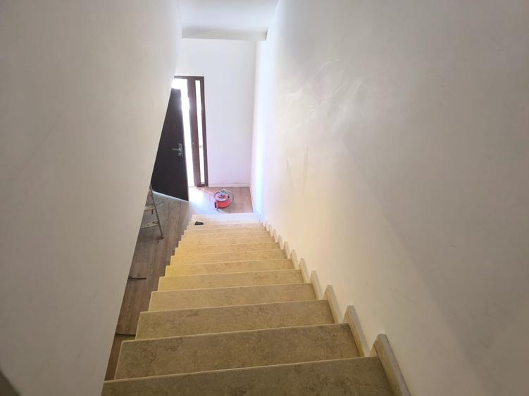 Apartament cu 3 camere, mobilat în Kamsas