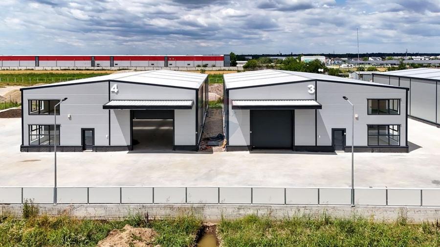 Spațiu comercial, de 560 mp, în Balotești
