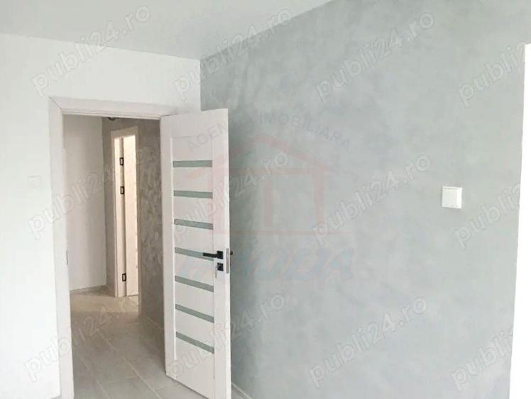 Apartament cu 2 camere semidecomandat în Micro 21