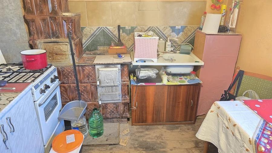 Casă cu 2 camere cu Teren 411 Mp în Viile Noi